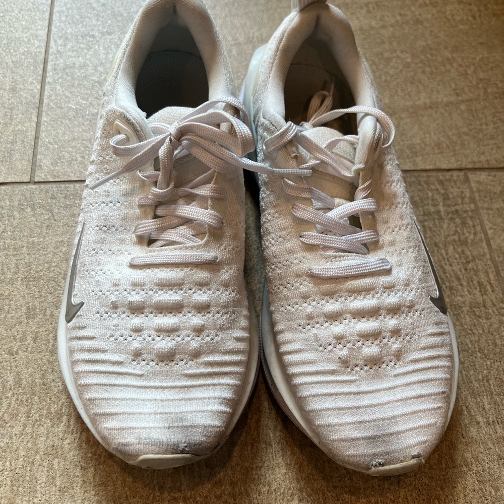 Nike InfinityRN 4Women's Road Running Shoes Size 8